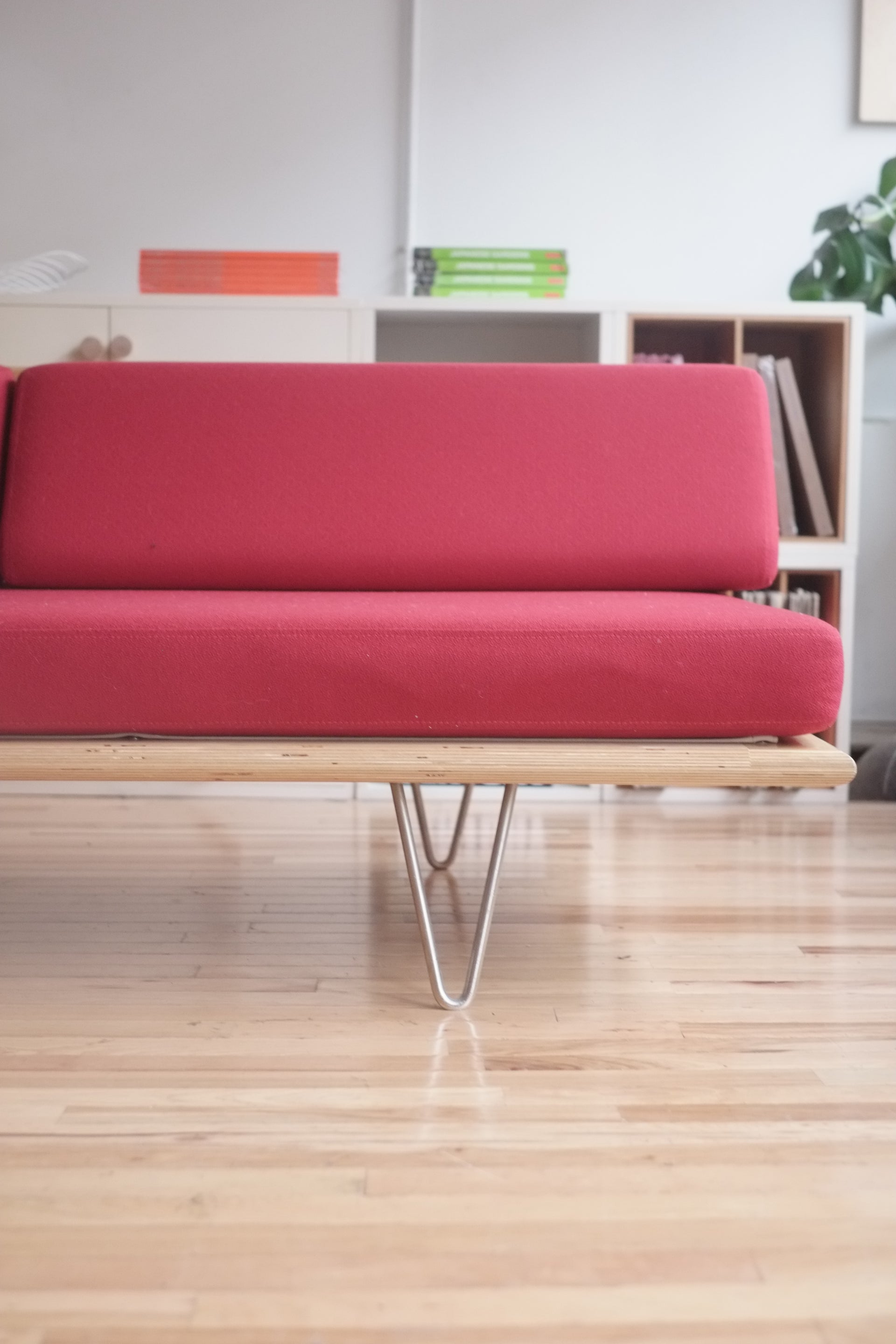Case Study Daybed by Modernica