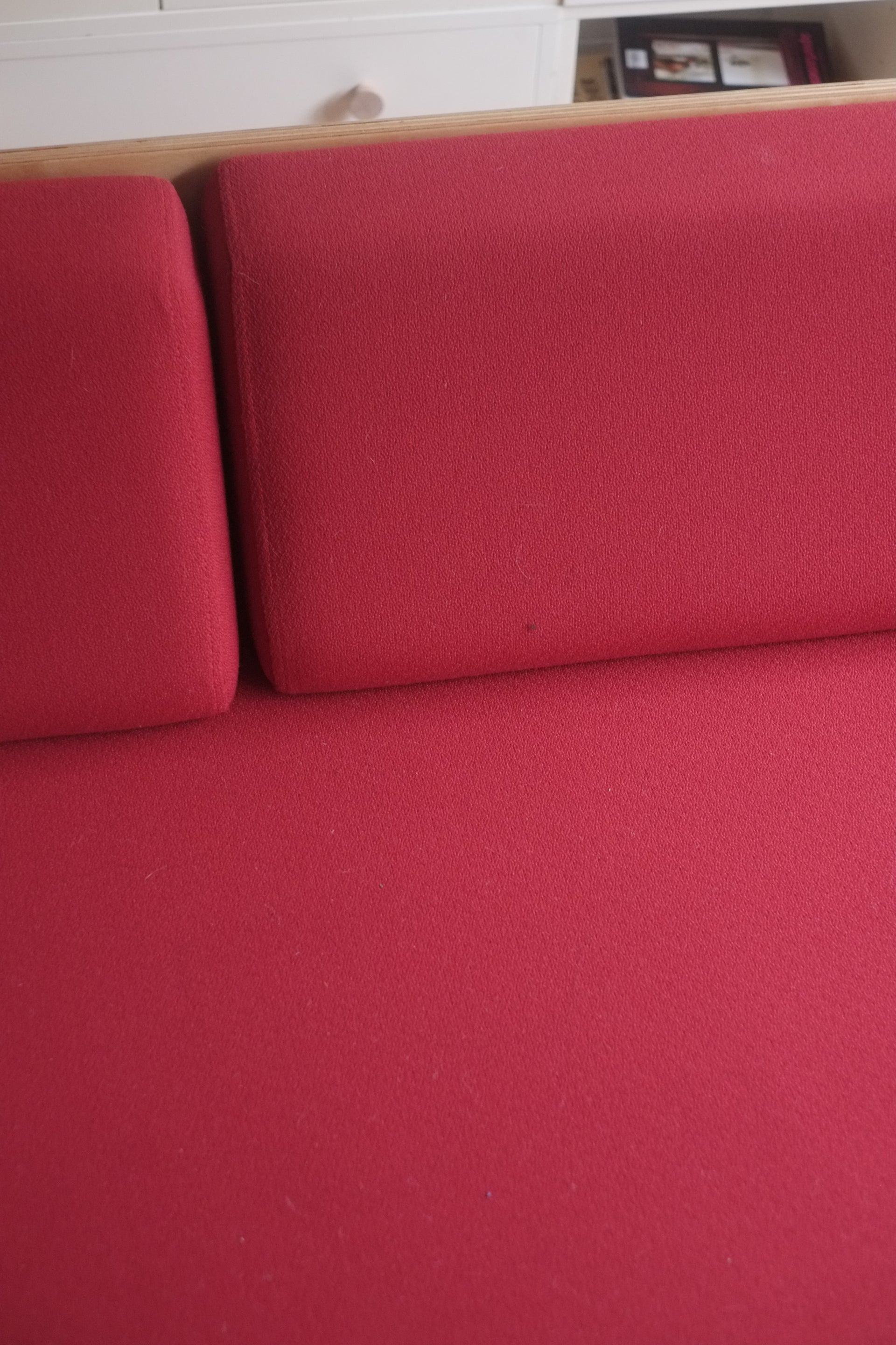 Case Study Daybed by Modernica