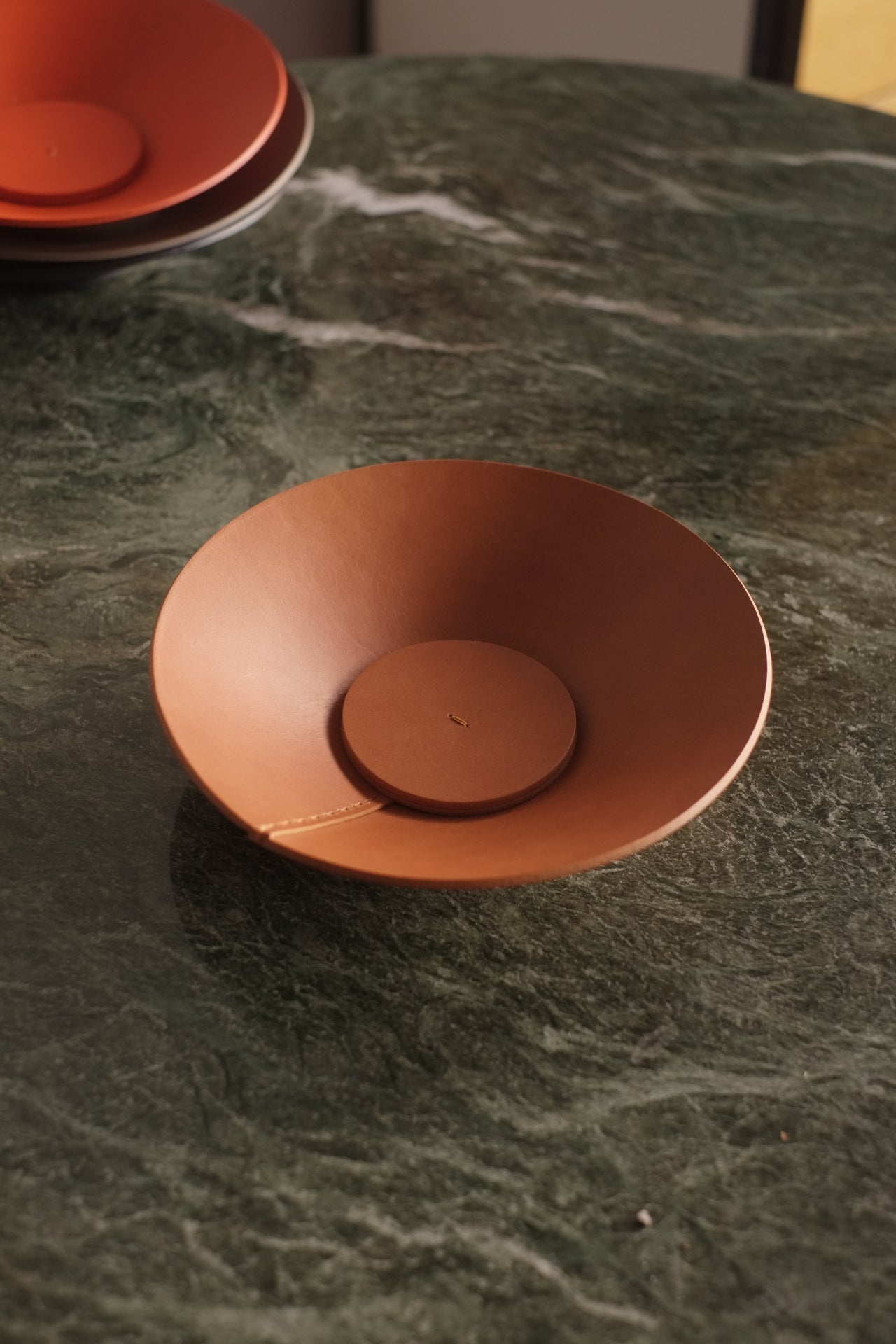 Round Leather Tray - Camel