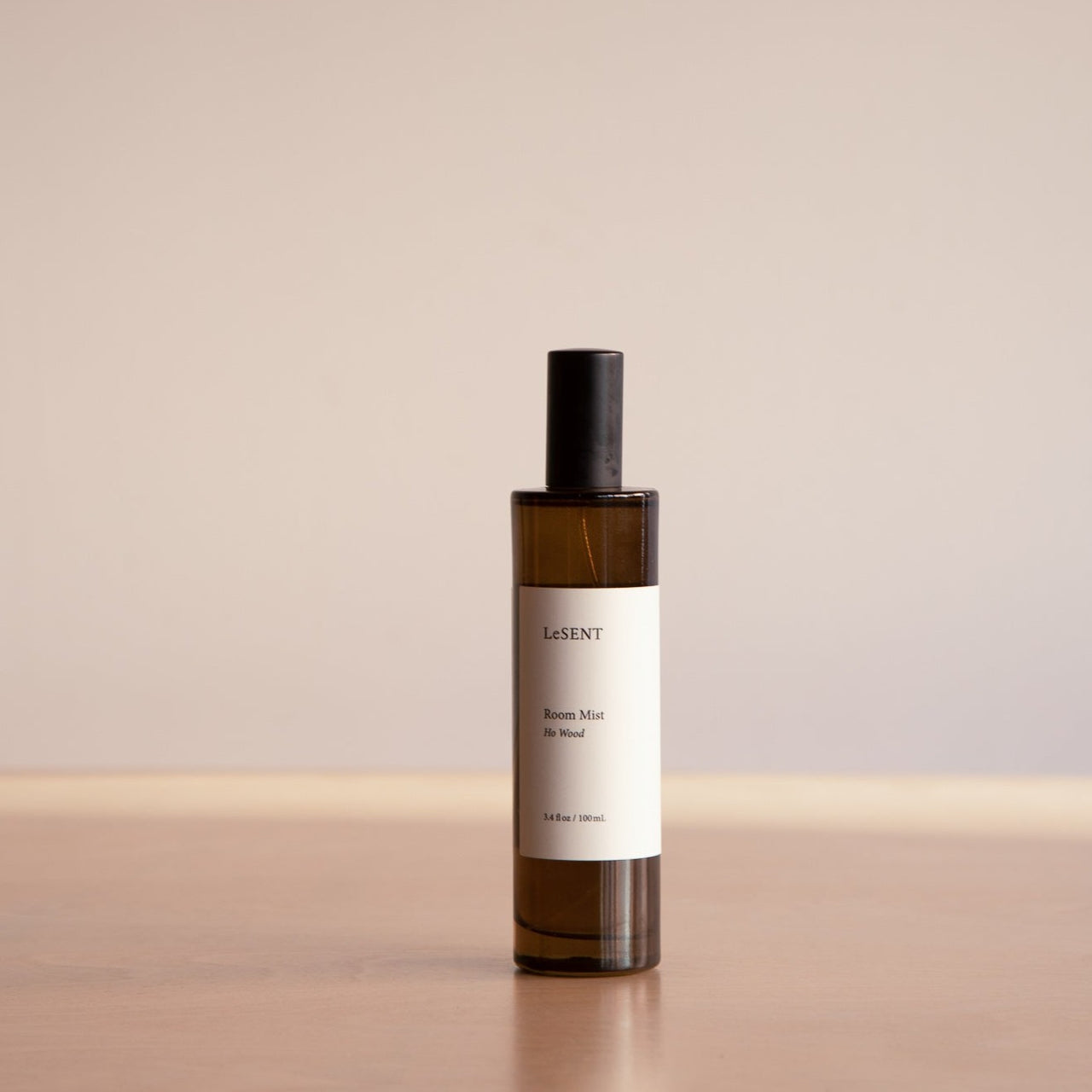 Ho Wood Room Mist by LESENT
